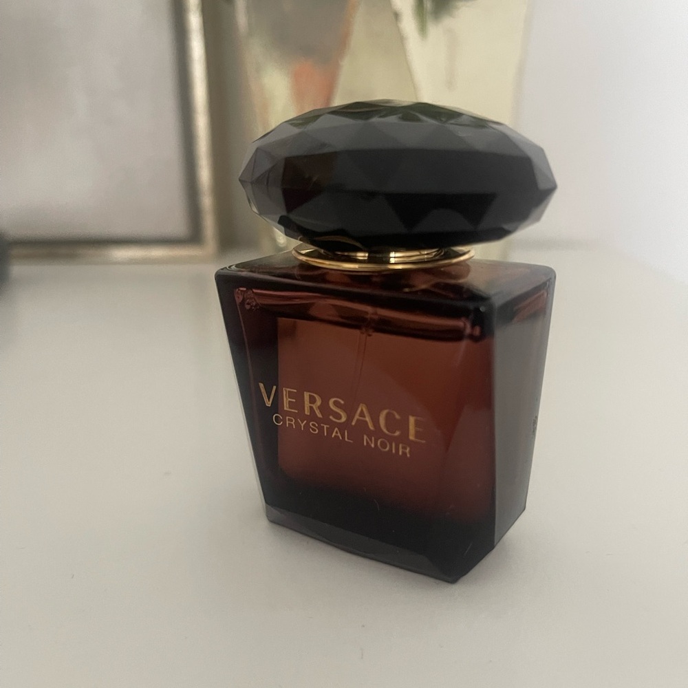Versace Crystal Noir in Deep Amber with Black Cap